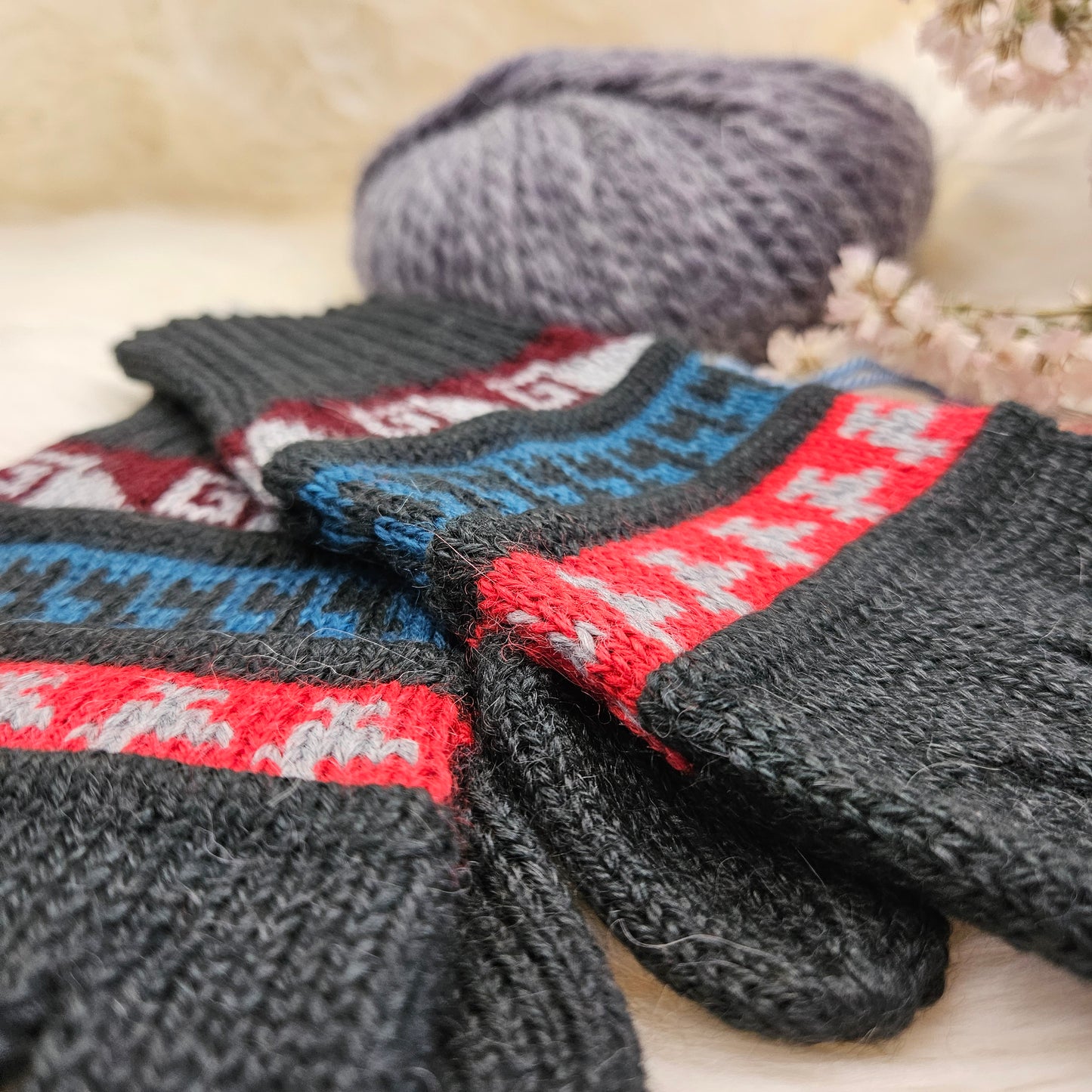 Andean Alpaca Blend Gloves – Cozy & Stylish